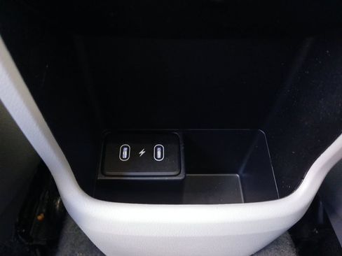 Used 2024 Hyundai Kona Limited FWD image 27