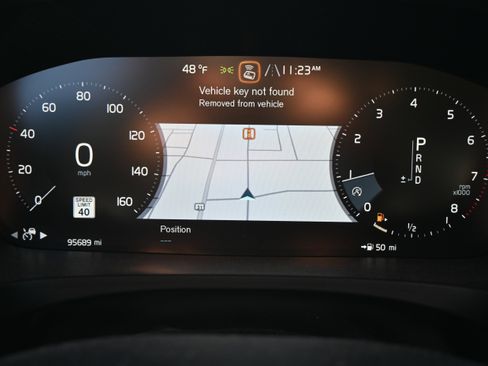 Used 2018 Volvo S90 T6 Momentum w/ Convenience Package image 15