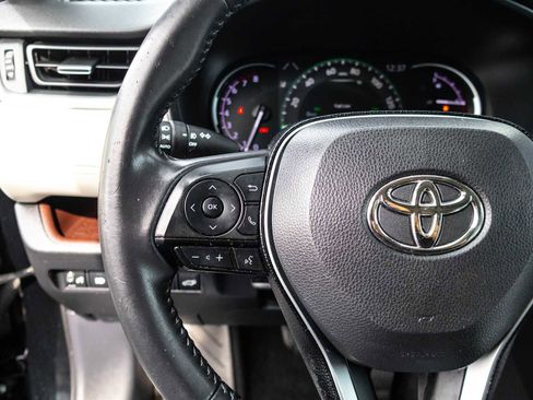 Certified 2020 Toyota RAV4 Limited image 43