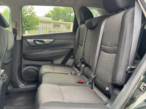 Used 2018 Nissan Rogue SV w/ Sun & Sound Touring Package AWD/4WD image 24