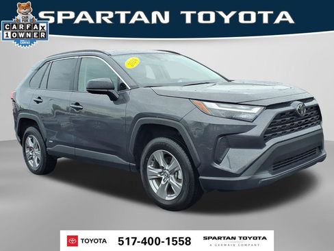 Used 2025 Toyota RAV4 LE AWD/4WD image 5