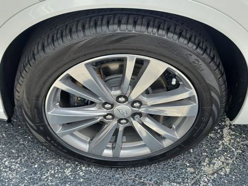 Used 2021 Cadillac XT6 Premium Luxury FWD image 8