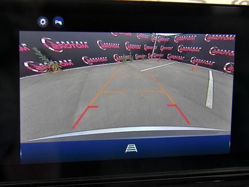 Used 2024 Honda Prologue EX image 19