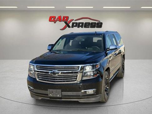 Used 2017 Chevrolet Suburban Premier image 2