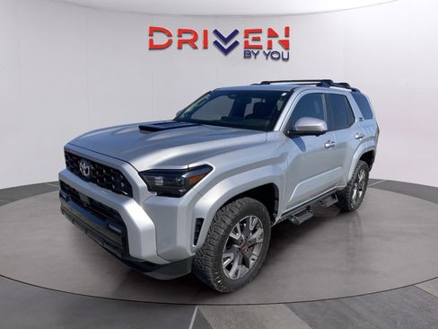 Used 2025 Toyota 4Runner TRD Sport Premium image 2