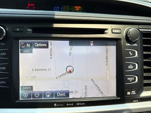 Used 2018 Toyota Highlander SE AWD/4WD image 17