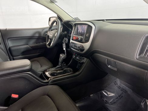 Used 2020 GMC Canyon SLE w/ Elevation Edition image 26