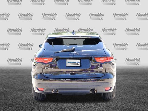 Used 2020 Jaguar F-PACE Prestige image 8