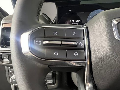 Used 2025 GMC Yukon XL Denali w/ Denali Reserve Package AWD/4WD image 27