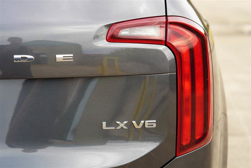Used 2020 Kia Telluride LX AWD/4WD image 35