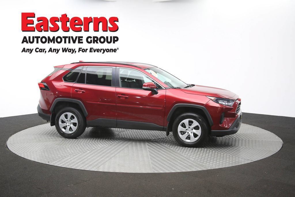 Used 2021 Toyota RAV4 LE AWD/4WD image 46