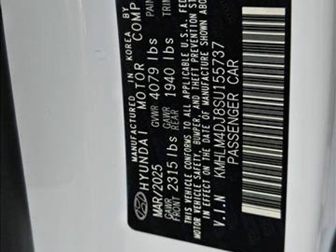Certified 2025 Hyundai Elantra SEL FWD image 21