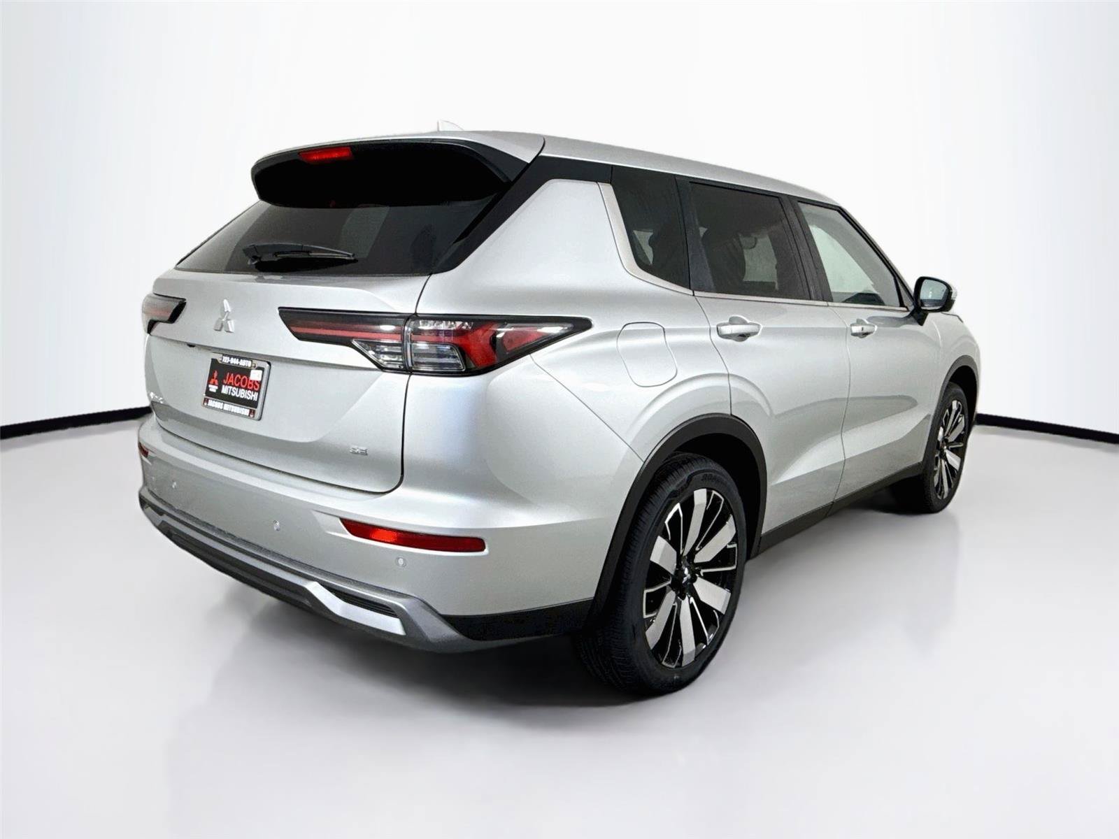 New 2026 Mitsubishi Outlander SE FWD image 32