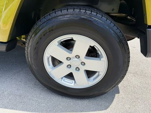 Used 2008 Jeep Wrangler Sahara image 12