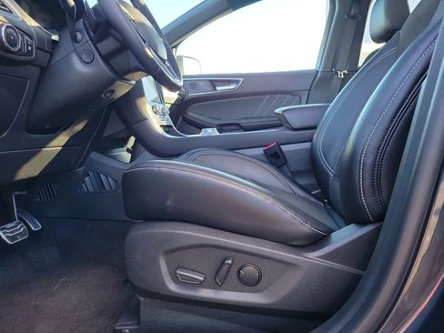 Certified 2024 Ford Edge ST w/ Equipment Group 401A image 17