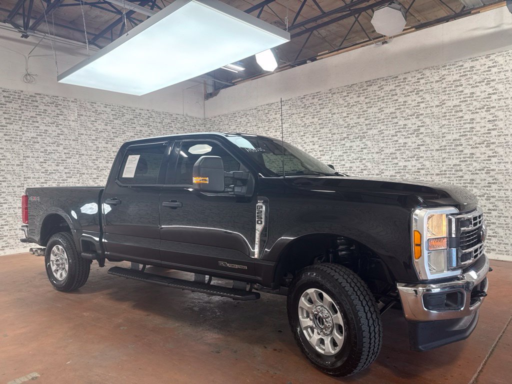 Used 2023 Ford F250 XLT AWD/4WD image 1