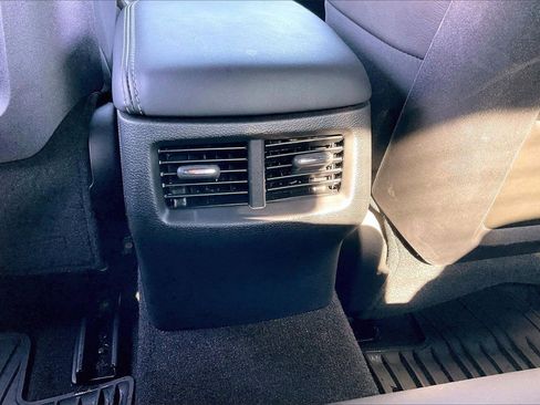 Used 2022 Dodge Challenger R/T Scat Pack w/ Plus Package image 16