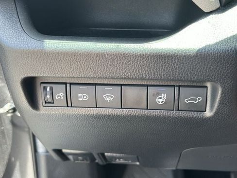 Used 2021 Toyota RAV4 XLE Premium FWD image 29
