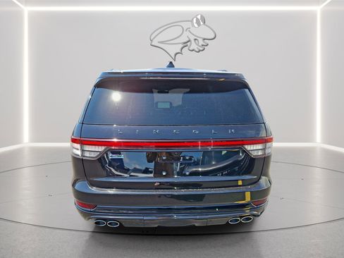 Certified 2025 Lincoln Aviator Black Label w/ Jet Appearance Package AWD/4WD image 4