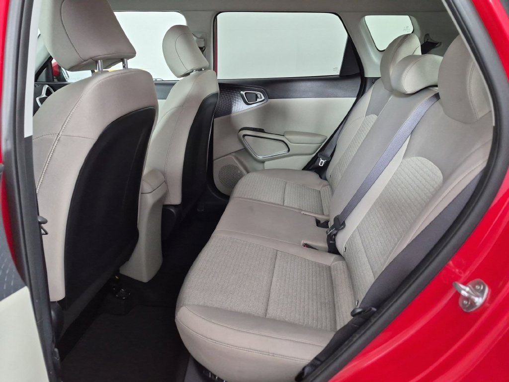 Used 2021 Kia Soul S FWD image 29