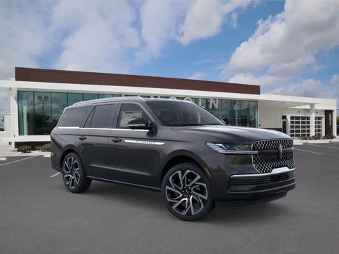 New 2026 Lincoln Navigator Reserve AWD/4WD image 7