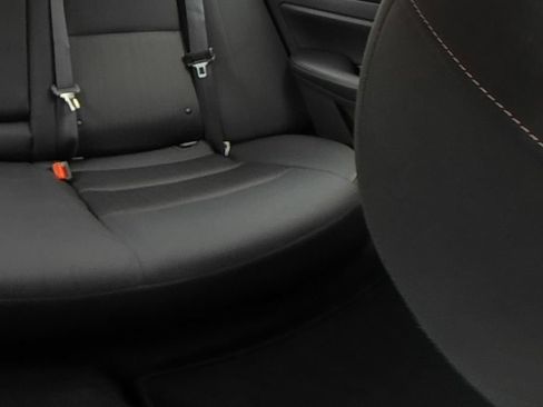 Used 2025 Nissan Altima 2.5 SV FWD image 17
