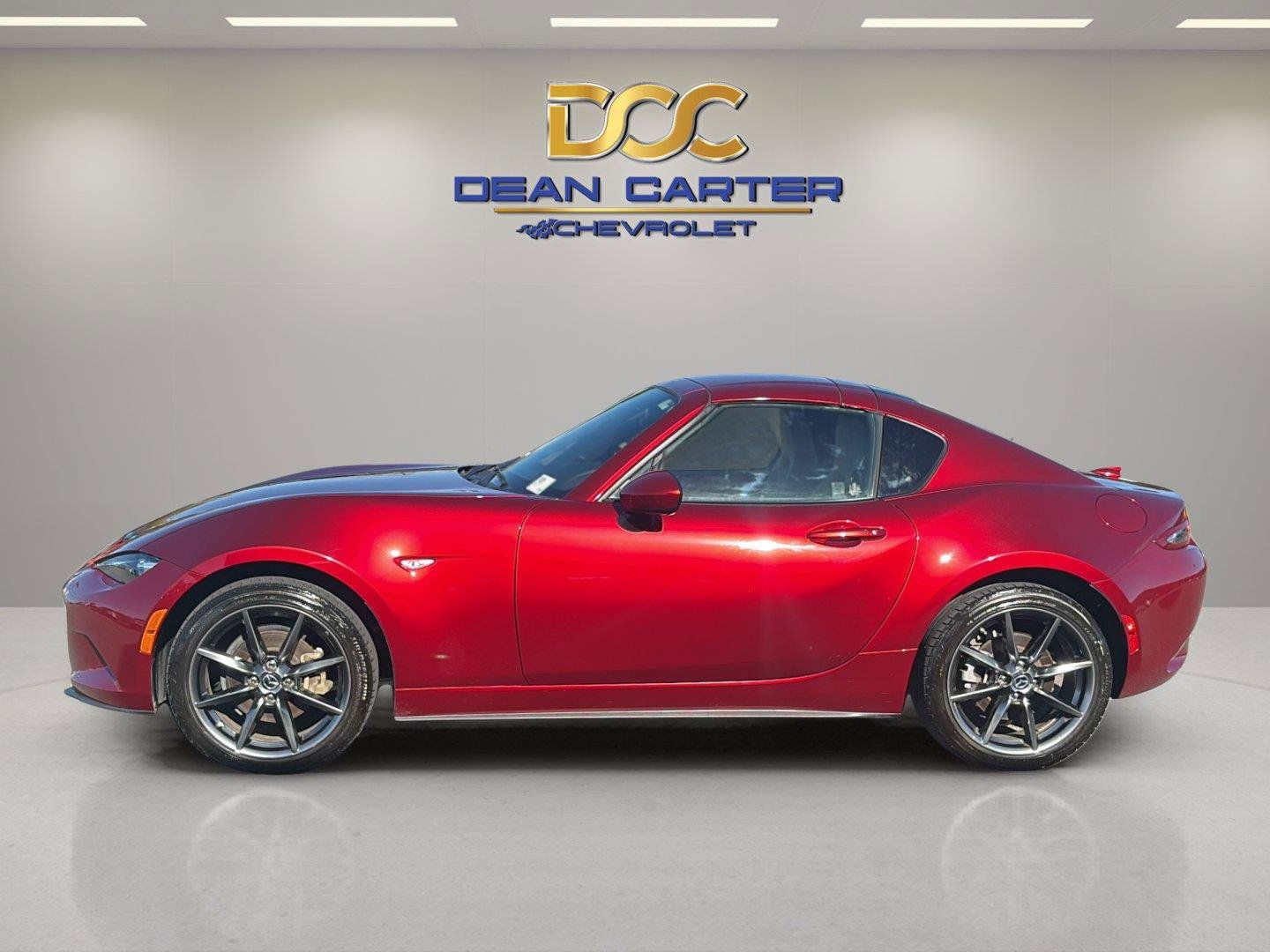 Used 2019 MAZDA MX-5 Miata RF Grand Touring RWD image 2