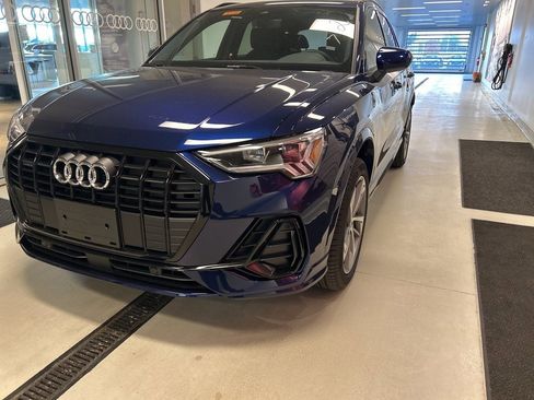 New 2025 Audi Q3 2.0T Premium image 3