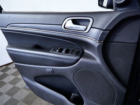 Used 2021 Jeep Grand Cherokee Limited X image 25