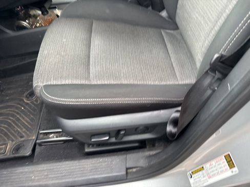 Used 2022 Nissan Rogue SV image 8