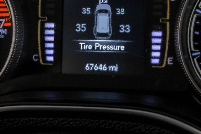 Used 2021 Jeep Cherokee Latitude Plus AWD/4WD image 21