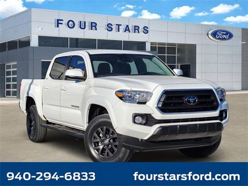 Used 2021 Toyota Tacoma SR5 w/ SR5 Appearance Package (SM) image 1