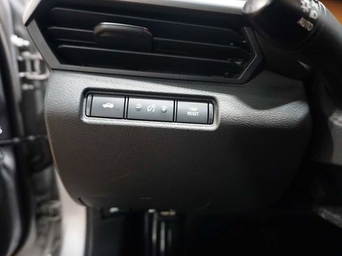 Used 2024 Nissan Altima 2.5 SV image 25