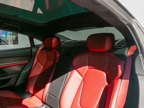 Used 2020 Porsche Taycan Turbo S image 50