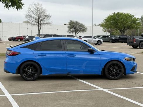 Used 2024 Honda Civic Sport image 3
