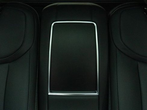 Used 2023 Land Rover Range Rover SV image 32