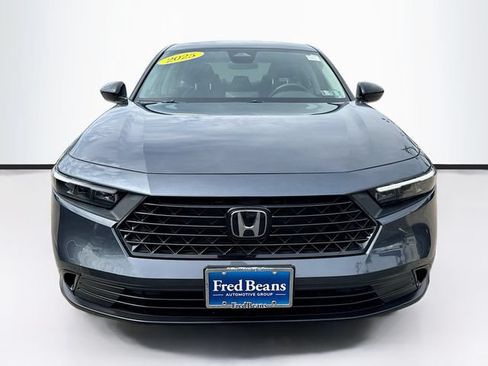 Certified 2025 Honda Accord SE image 2