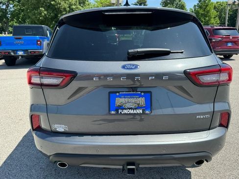 Used 2023 Ford Escape ST-Line Elite w/ Premium Technology Package AWD/4WD image 4