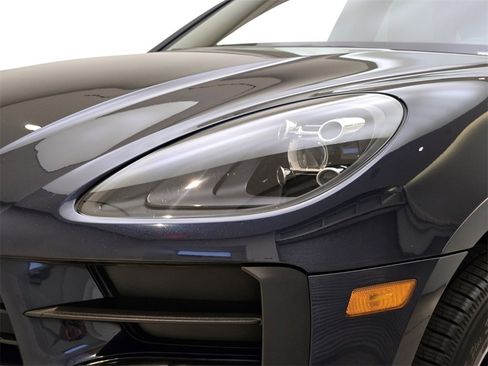 Used 2020 Porsche Macan image 5