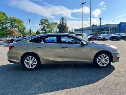 Used 2023 Chevrolet Malibu LT FWD image 5