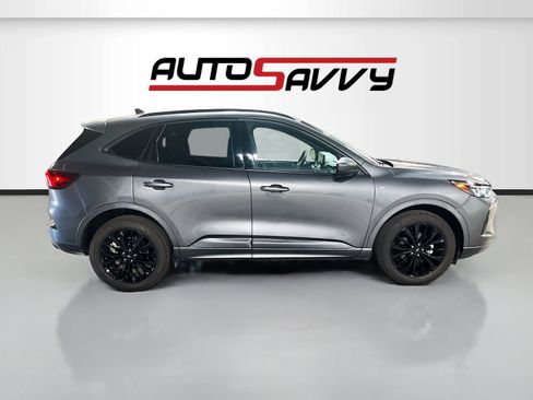 Used 2024 Ford Escape ST-Line Elite AWD/4WD image 8