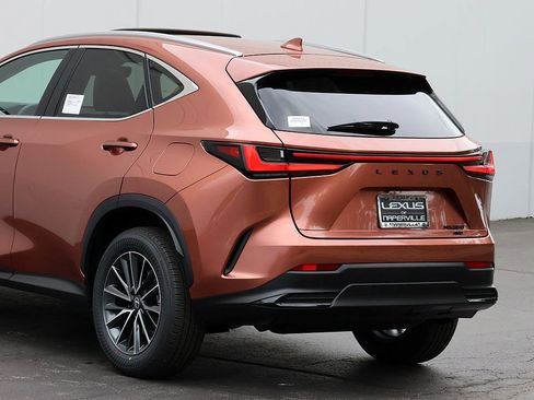 New 2026 Lexus NX 350 AWD image 9