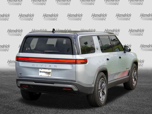 Used 2025 Rivian R1S Adventure AWD/4WD image 8