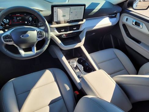 New 2026 Ford Explorer Active w/ Active Comfort Package image 32