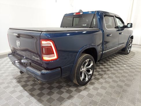 Used 2022 RAM 1500 Limited w/ Body-Colour Bumper Group AWD/4WD image 3