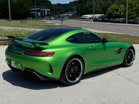 Used 2018 Mercedes-Benz AMG GT R image 3