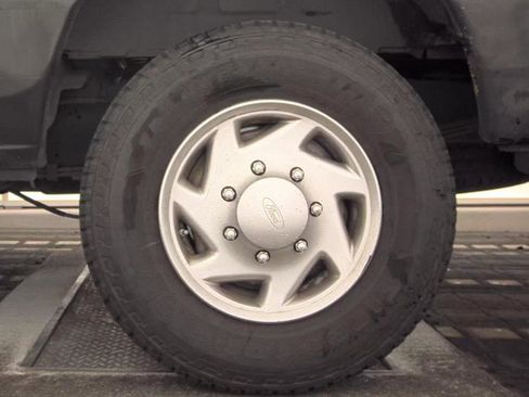 Used 2013 Ford E-350 and Econoline 350 Super Duty w/ Crew Van Pkg RWD image 7