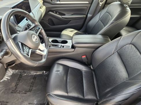 Used 2023 Nissan Altima 2.5 SL FWD image 14
