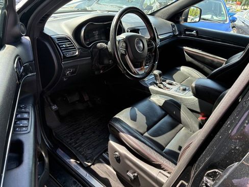 Used 2020 Jeep Grand Cherokee Trailhawk w/ Trailhawk Luxury Group AWD/4WD image 3