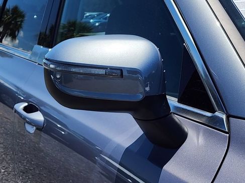 Certified 2024 Kia Telluride EX w/ EX Captain's Chair Package FWD image 13